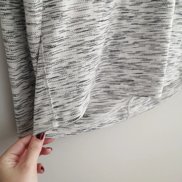 Lululemon Meant To Move Long Sleeve in Tiger  Space Dye Black White Small (4/6) - Picture 7 of 16
